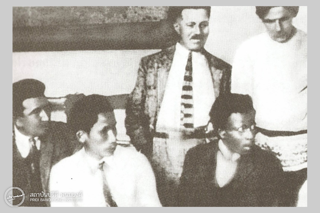 โฮจิมินห์กับนักอภิวัฒน์แอฟริกันที่โซเวียต